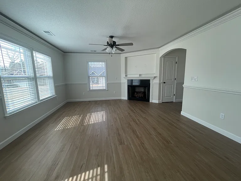 1157 Cleve Gosnell Ln — Photo 5