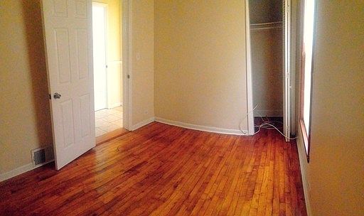 2nd image of 10201 S Aberdeen St #1