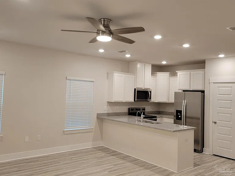 9433 Nature Creek Ln — Photo 6