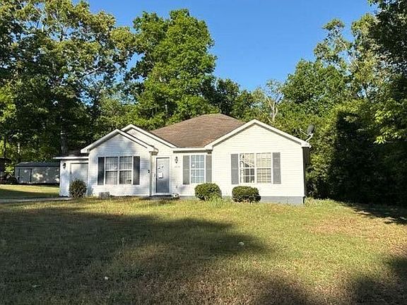 2nd image of 1019 Paddock Ln