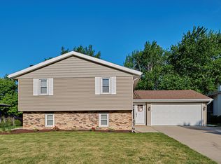 211 Garden Rd, Normal, IL 61761