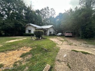 513 S 5th St, McComb, MS 39648