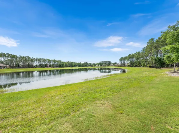 256 Mill Pond Cv, Freeport, FL 32439