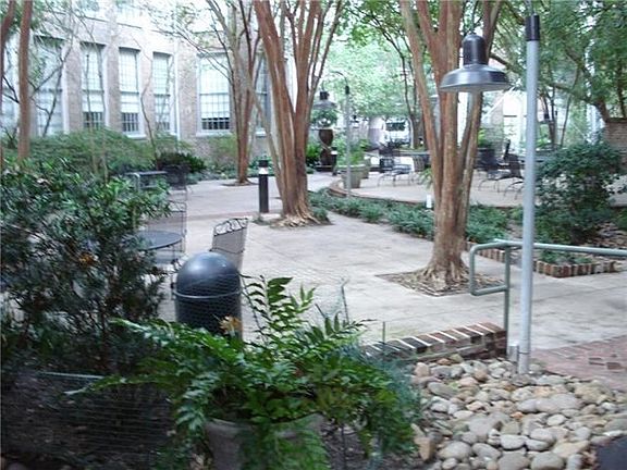 2nd image of 920 Poeyfarre St APT 313