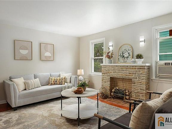 5th image of 20 Crosby Ave