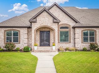 9632 Oak Heights Dr, Sherwood, AR 72120