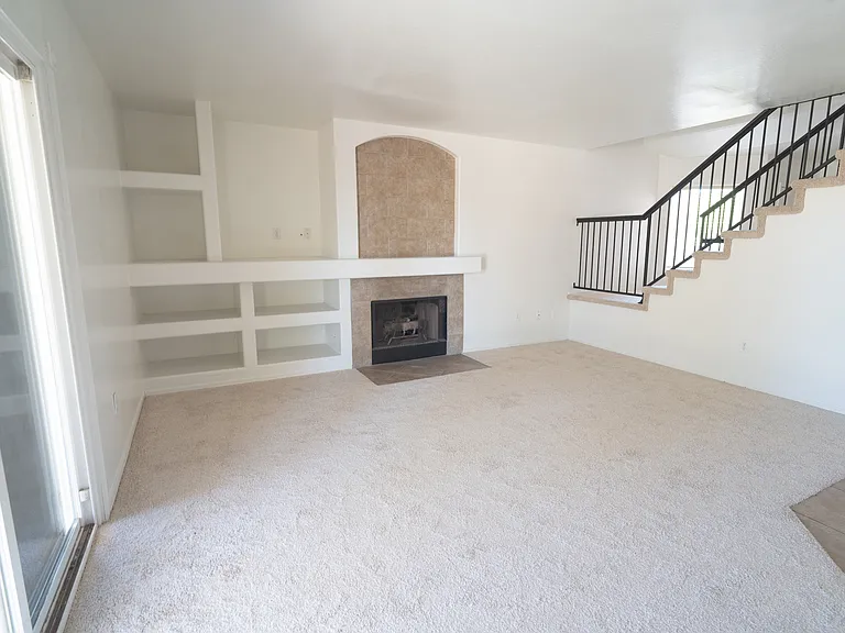 1492 N Saddle St — Photo 4