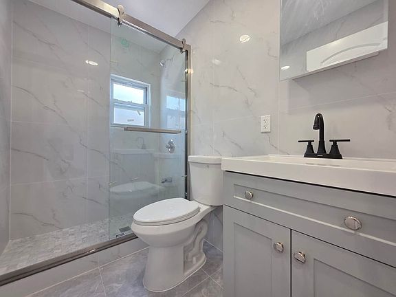 3rd image of 142 Fremont Ave #2A