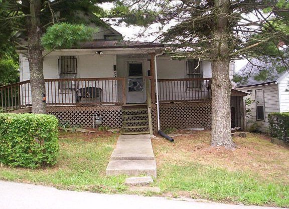 4th image of 431 Van Buren St