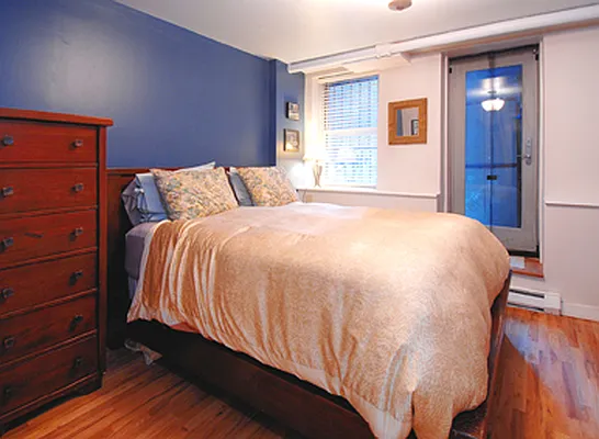 Rented by Warburg | media 7