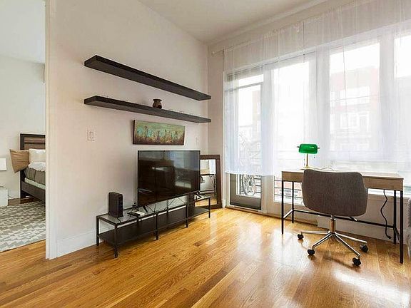 3rd image of 1509 Jefferson Ave #3F
