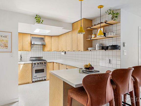 5th image of 118 Suffolk St APT 5B