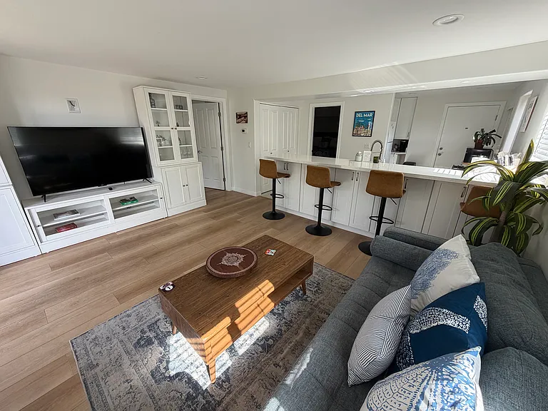 Maiden Ln — Photo 16
