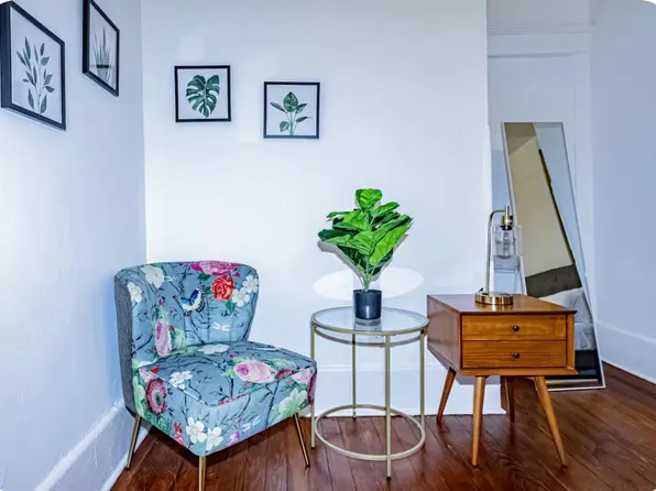 301 W 40th St #B, Savannah, GA 31401