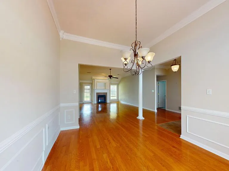 4830 Trolley Ln — Photo 4