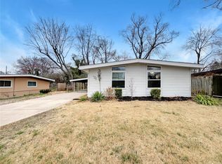 785 Derhake Rd, Florissant, MO 63033