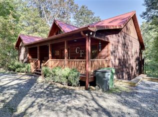 389 Fox Run Dr, Blue Ridge, GA 30513