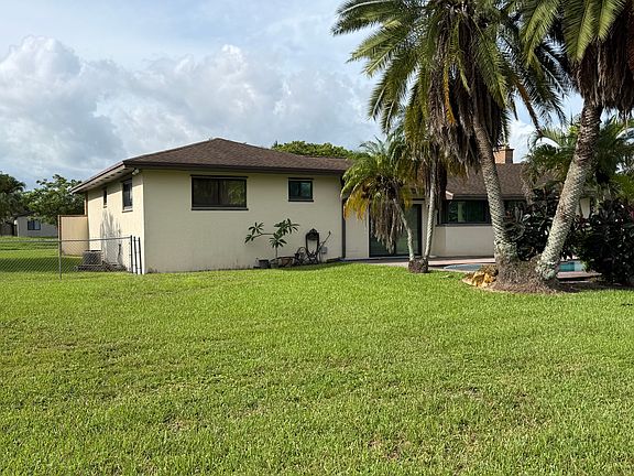 5th image of 1433 NW 20th St