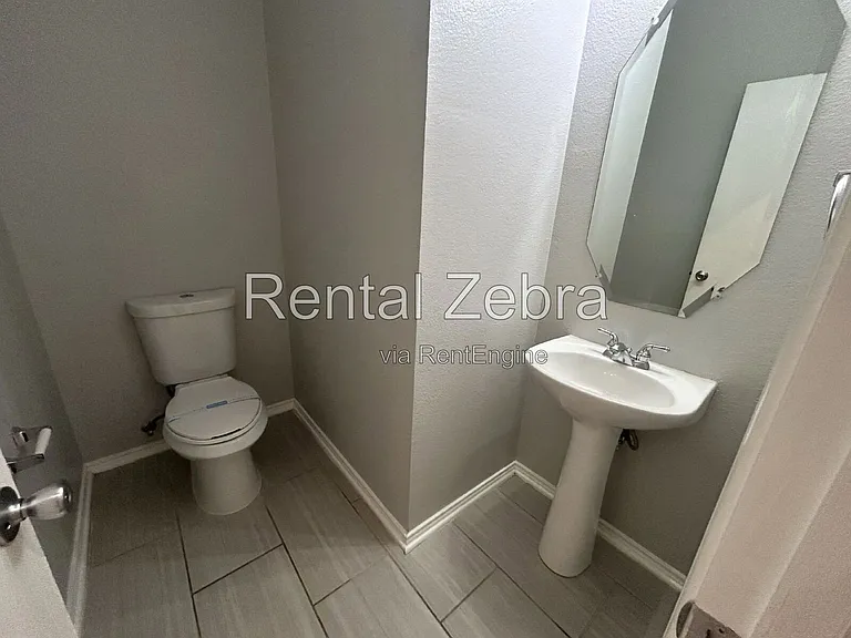 5438 Jacob Dr — Photo 5