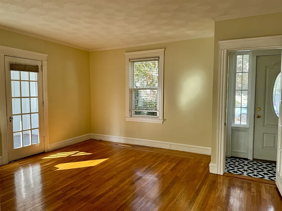 living room.