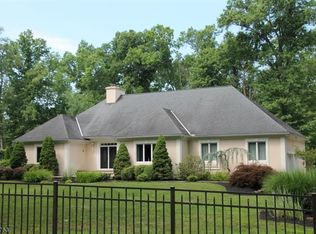 68 Biser Rd, Flemington, NJ 08822