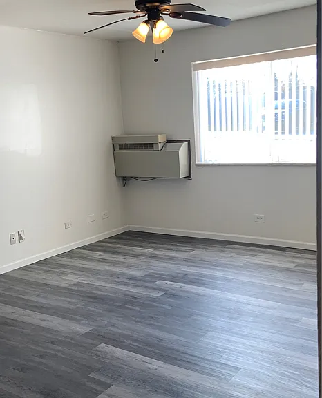 754 N Pioneer Rd #106 — Photo 2