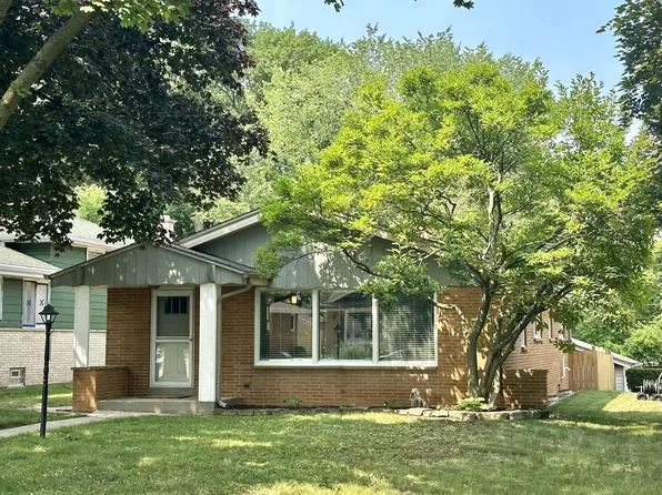 4163 North 96th STREET, Wauwatosa, WI 53222