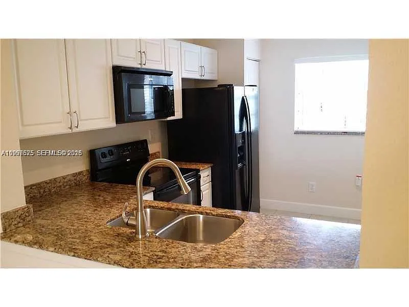 Building Photo - 438 NE 210th Circle Ter #103-4B