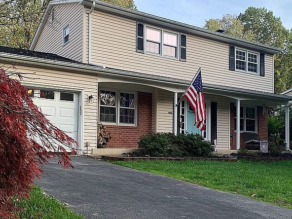 Ample storage in garage