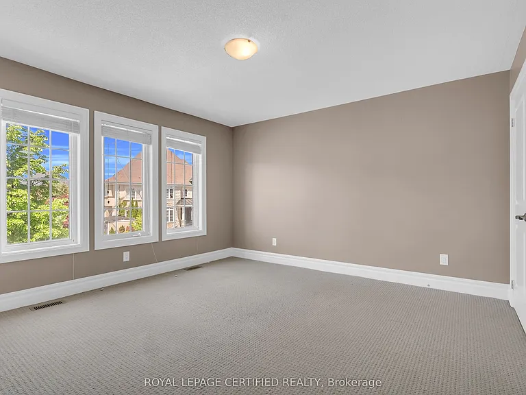 6 Cachet Ct — Photo 31