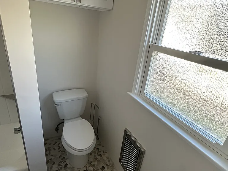 1033 Pearl St #1 — Photo 10