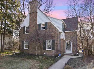 1828 Oxford St, Rockford, IL 61103
