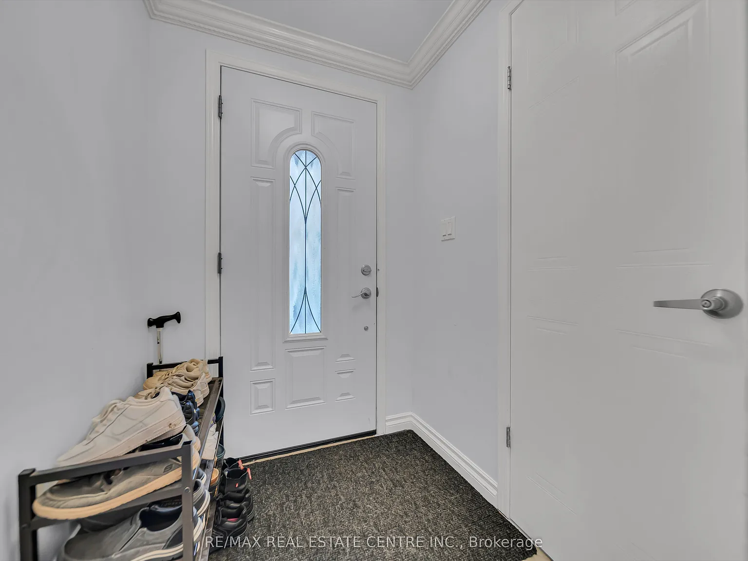 3 bed, $2,699 — Photo 3