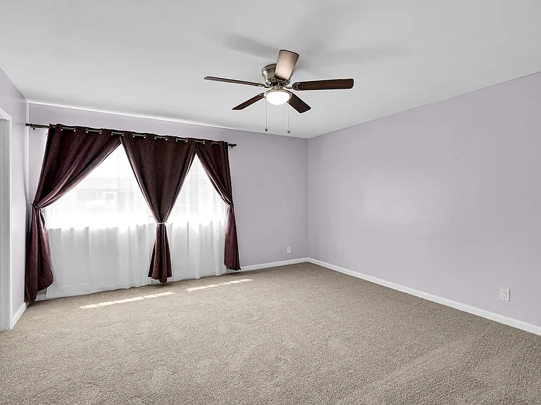 853 Hale Ct — Photo 24