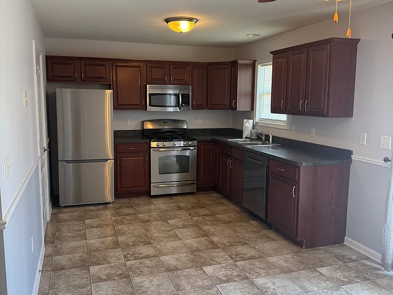 83 Galaxy Dr — Photo 12