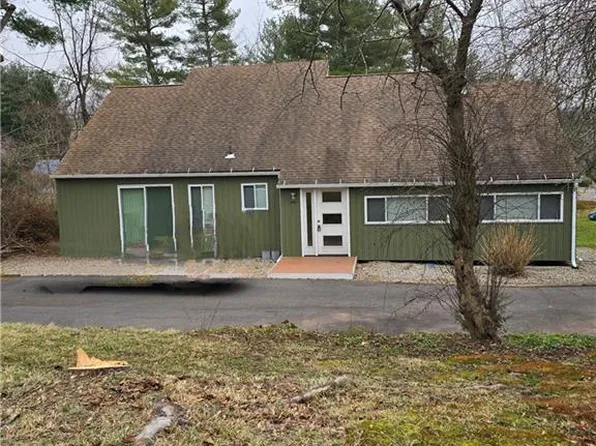 1 Yellow Green Road, Middletown, CT 06457
