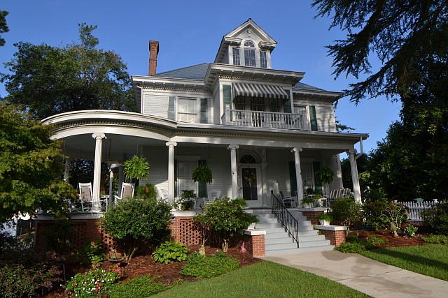1st image of 914 Carolina Ave