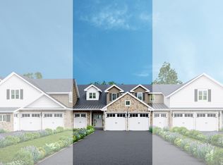 Lot 10 - Pear Plan, Residences at Steel Club, Hellertown, PA 18055