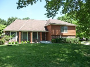 10021 Lowell Ave, Overland Park, KS 66212