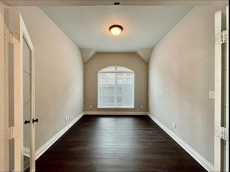 3323 Chandler Hollow Ln — Photo 19