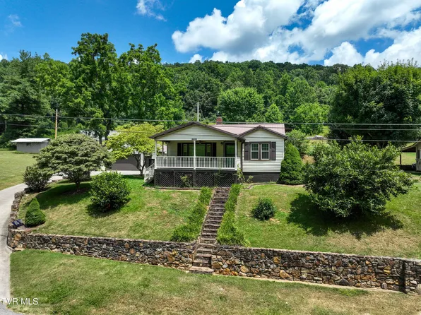 1280 Manville Rd, Gate City, VA 24251