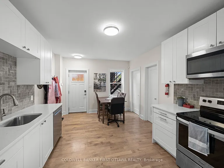72 Saint Andrew St — Photo 13