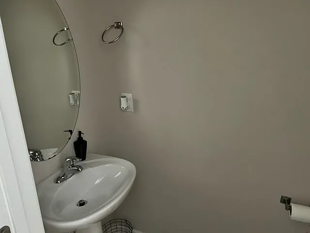 1540 Sprucedale Dr — Photo 2