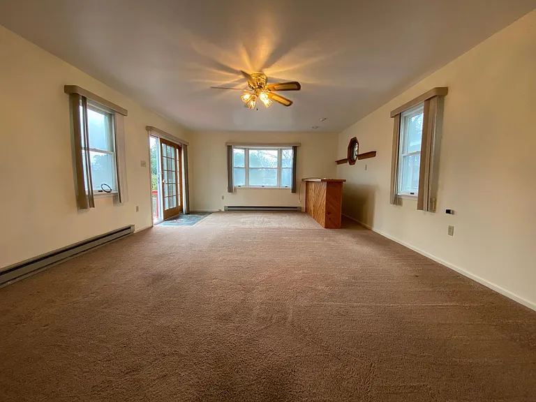 389 Osceola Ave — Photo 4