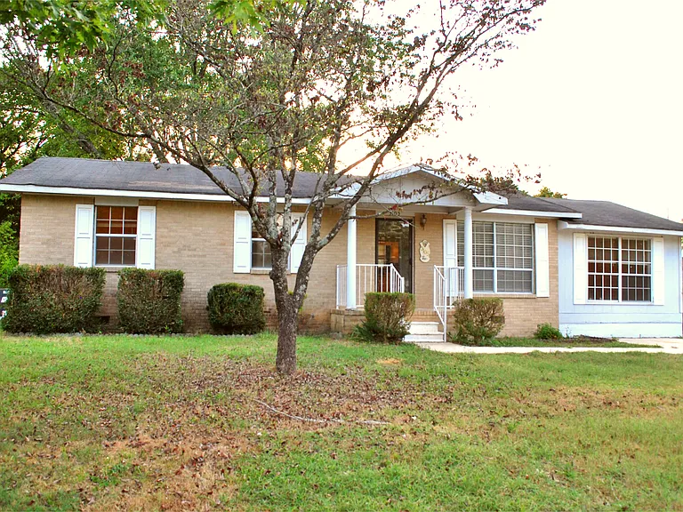 3105 Pineview Dr SW — Photo 9