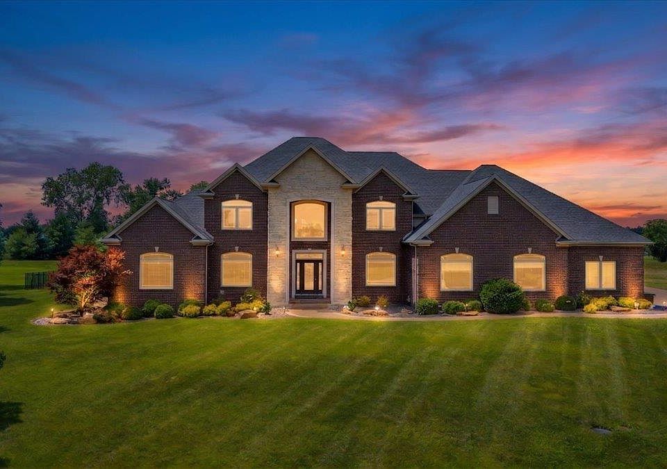 1st image of 5977 Medinah Dr