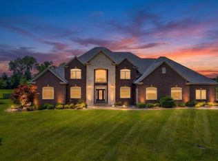 5977 Medinah Dr, Newburgh, IN 47630