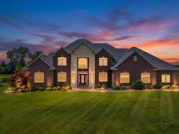 5977 Medinah Dr, Newburgh, IN 47630