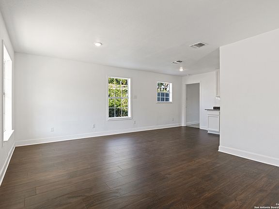 4th image of 235 BEMIS DR