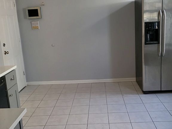 4th image of 1025 W Cullerton St APT 2R